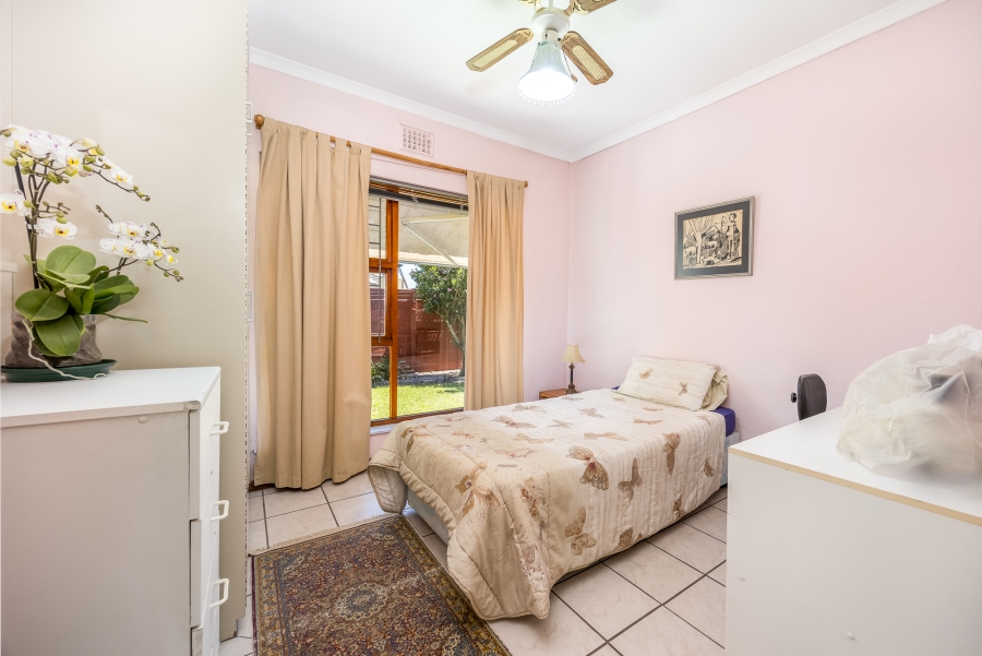 3 Bedroom Property for Sale in St Dumas Western Cape